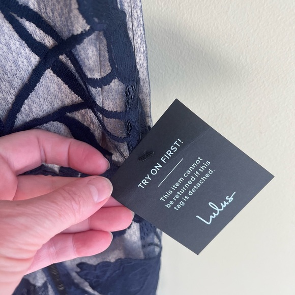 Lulu’s Navy Alluring Dream Maxi Formal Dress Sz M NWT - Picture 10 of 12